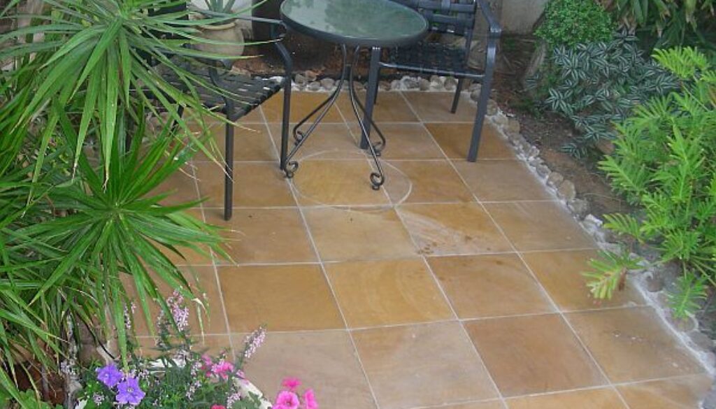 ריצוף אבנים על חול מיוצב