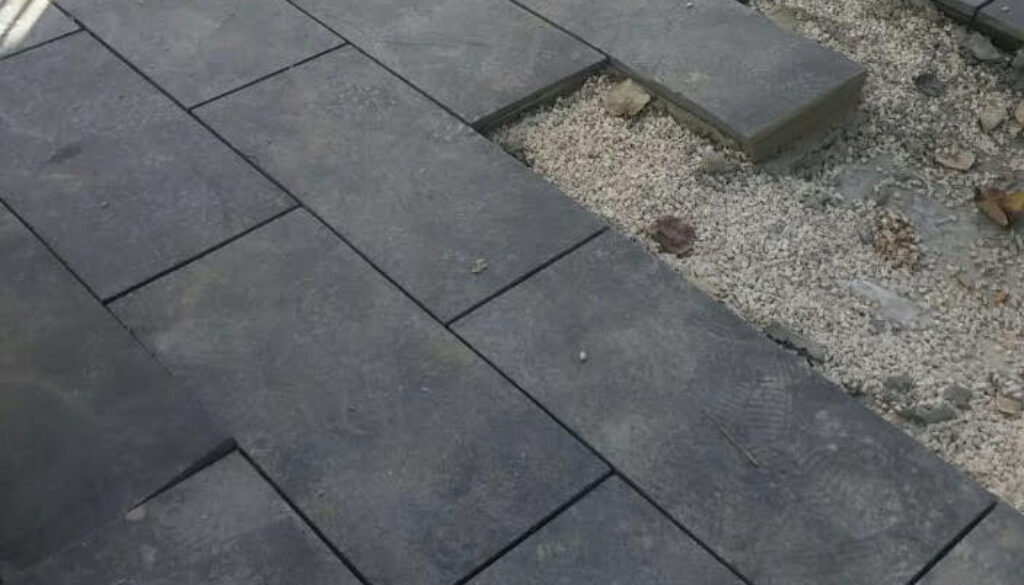 אבן ריצוף חוץ לחניה אבן לריצוף חוץ