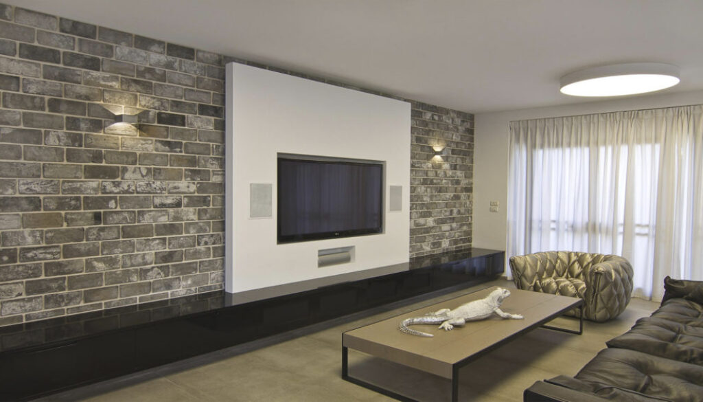 חיפוי אבן על קירות גבס