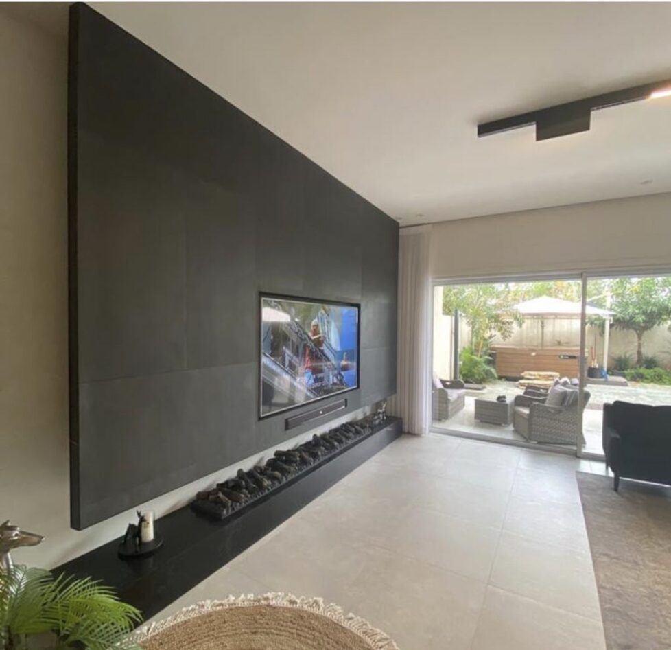 אבן אלסטית לחיפוי קירות פנים - חיפוי קיר טלויזיה